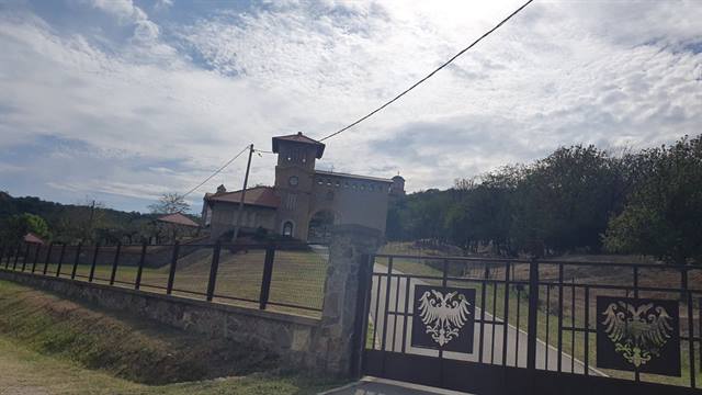 Šetnja do manastira i potraga za blagom